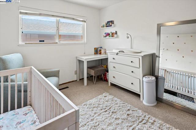 4105 Heyer Ave, Castro Valley CA: https://media.crmls.org/mediaz/a637ed16-6f78-4f88-981a-473a868d60e9.jpg