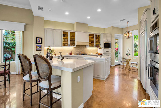 76434 Via Uzzano, Indian Wells CA: https://media.crmls.org/mediaz/a6381b73-0195-4efd-83c4-3f5669aca05d.jpg