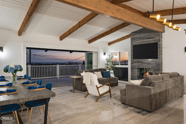 Detail Gallery Image 8 of 30 For 3086 Grove St, Ventura,  CA 93003 - 3 Beds | 3 Baths