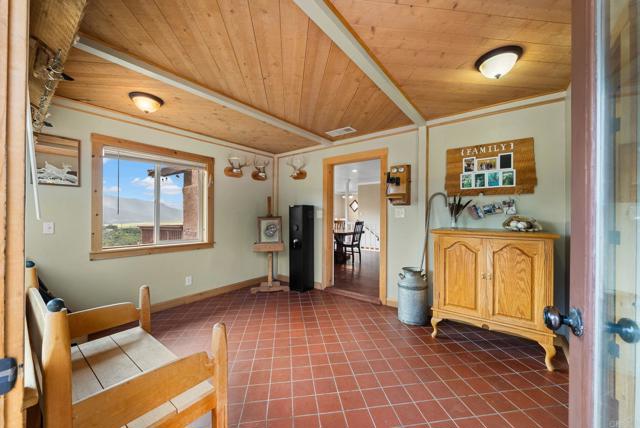 27751 Highway 79, Santa Ysabel CA: https://media.crmls.org/mediaz/a63897aa-99cd-4981-9d36-d9da195e7cf4.jpg