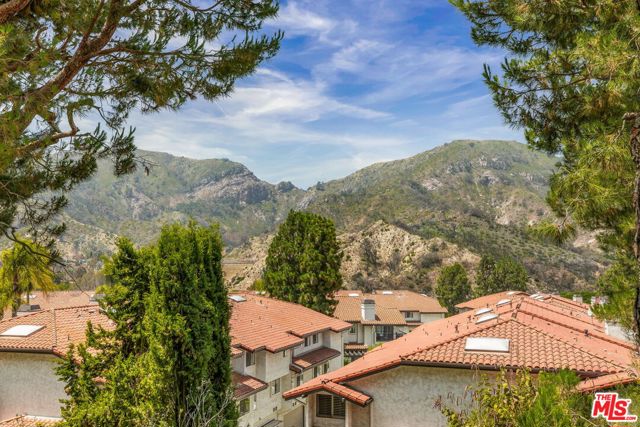 Drew Fenton | 17140 Palisades Circle Pacific Palisades CA | MLS: 7347476