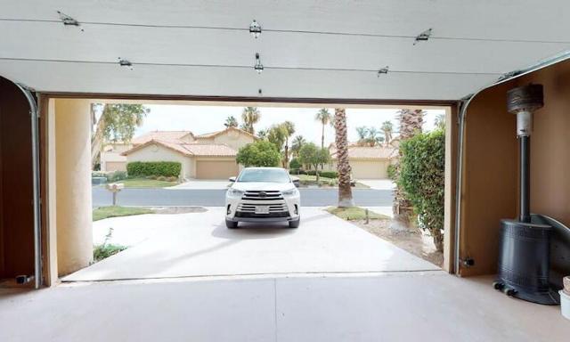 55417 Firestone, La Quinta CA: https://media.crmls.org/mediaz/a638f591-9dc8-4508-a043-98b2574077f6.jpg
