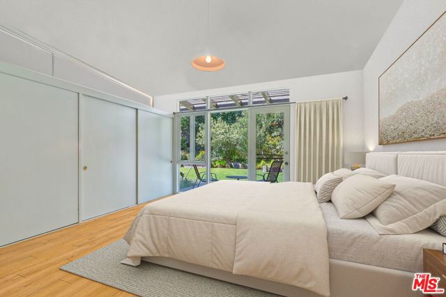 7545 Kimdale Lane, Los Angeles CA: https://media.crmls.org/mediaz/a6394f84-af10-4298-b174-361b8f557d62.jpg
