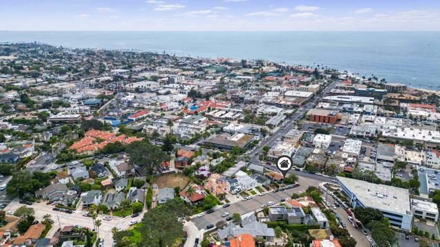 1205 Park Row, La Jolla CA: https://media.crmls.org/mediaz/a639ba33-64c4-433a-bb50-fd8eb9feb6e1.jpg