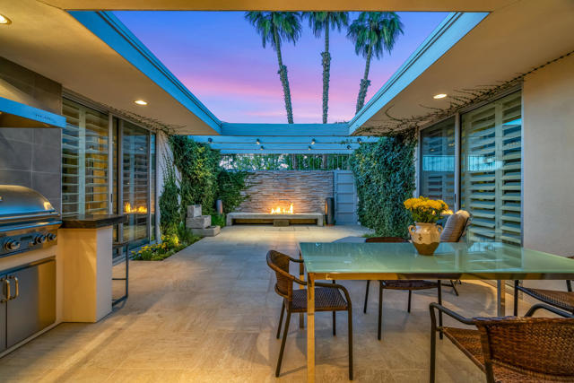 72205 El Paseo, Palm Desert CA: https://media.crmls.org/mediaz/a63b56e3-4608-443d-9719-64267b54b88e.jpg