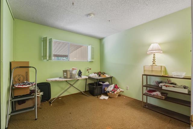 Detail Gallery Image 33 of 58 For 1637 Oak Hill, Escondido,  CA 92027 - 3 Beds | 2 Baths