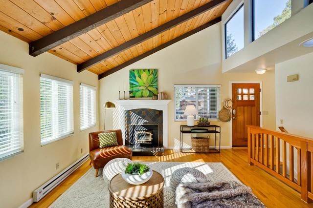 851 Burns Avenue, Aptos CA: https://media.crmls.org/mediaz/a63c0f63-39ab-4383-85a4-d92b9892fa5e.jpg
