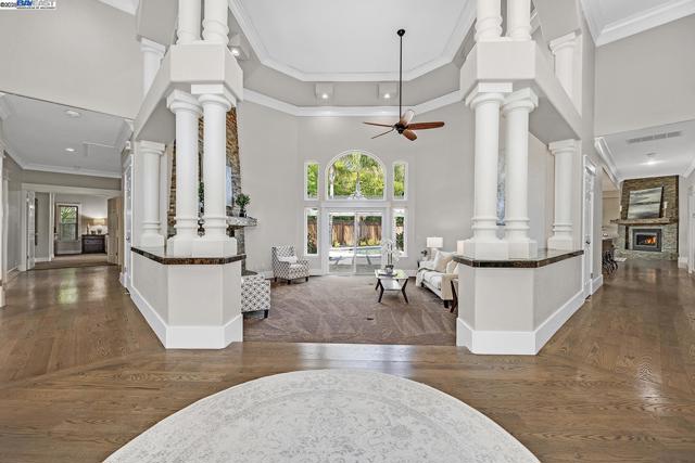 3693 Mohr Ave, Pleasanton CA: https://media.crmls.org/mediaz/a63c6195-22d9-4676-abf4-e3ee0820aa48.jpg