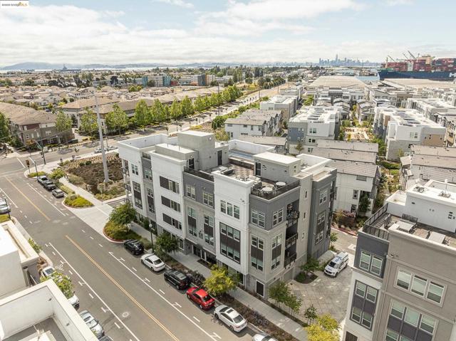 2818 Fifth Street, Alameda CA: https://media.crmls.org/mediaz/a63cb717-a01c-4d24-9299-d02e38434f54.jpg