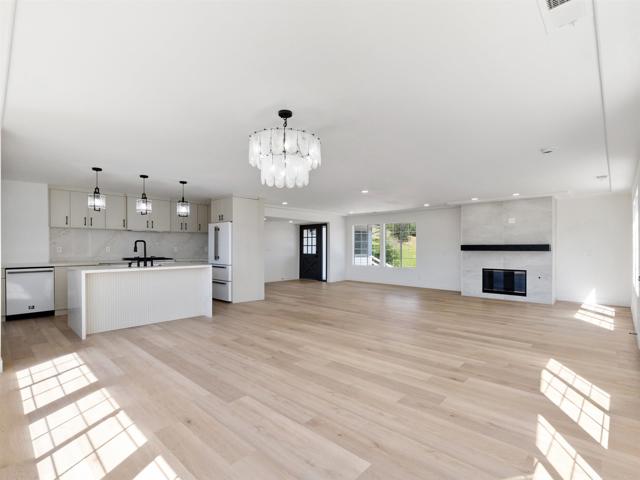 Detail Gallery Image 6 of 52 For 28148 Mountain Meadow Rd, Escondido,  CA 92026 - 3 Beds | 3 Baths