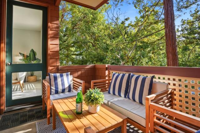 4250 El Camino Real, Palo Alto CA: https://media.crmls.org/mediaz/a63eab80-c3fc-4fe7-b1c5-6b34c3e326a9.jpg