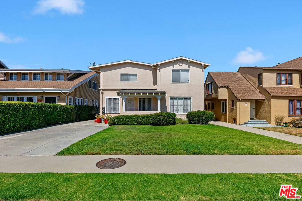 Multifamily at 2531 6th Avenue