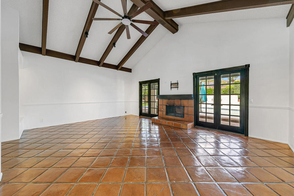 MLS #219138365DA image #9