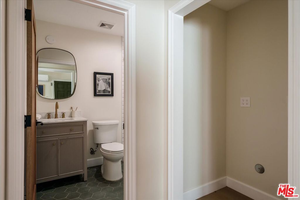 MLS #26861231 image #67