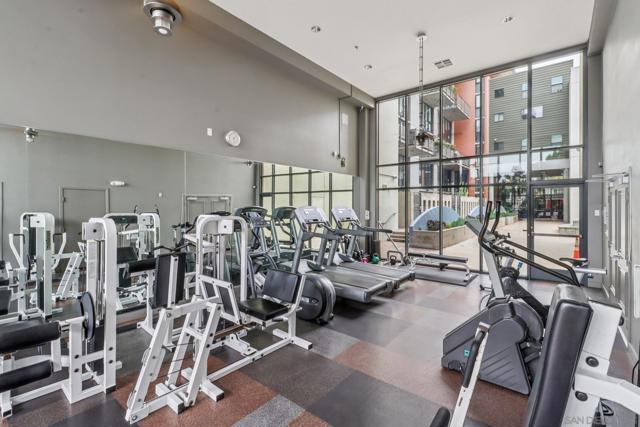 1780 Kettner Blvd, San Diego CA: https://media.crmls.org/mediaz/a63fee53-e890-4880-be9b-871204458890.jpg