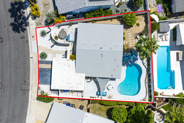 913 Arroyo Vista Drive, Palm Springs, CA 92264