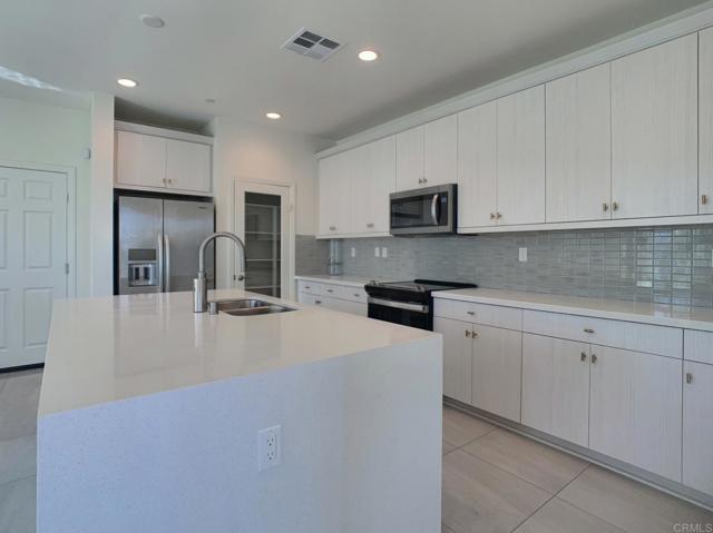 2730 Pepino St, Spring Valley, California 91977, 3 Bedrooms Bedrooms, ,2 BathroomsBathrooms,Residential Lease,For Rent,2730 Pepino St,CRPTP2505287