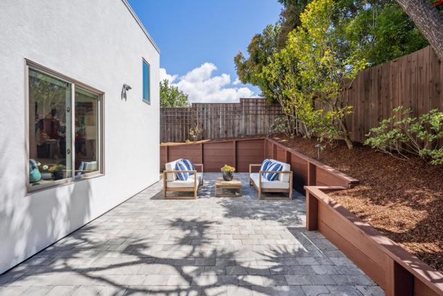 1 Millbrae Circle, Millbrae CA: https://media.crmls.org/mediaz/a6423c4b-afd3-43f4-be55-9a9ec6784ca8.jpg