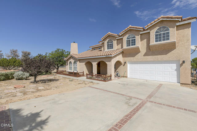 3831 E Ave T 8, Palmdale CA: https://media.crmls.org/mediaz/a6433c32-6cf0-49c7-aa83-b3af982eec75.jpg