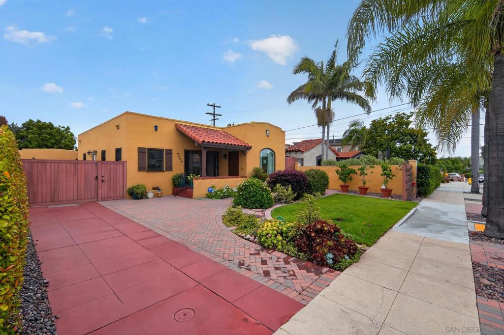 4505 Van Dyke Avenue - photo 3