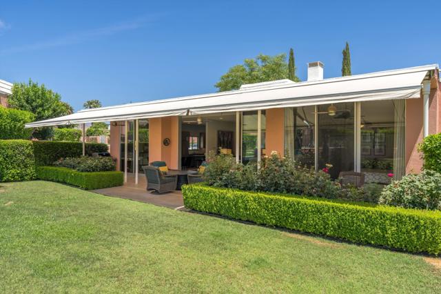47432 Medina W Drive, Palm Desert CA: https://media.crmls.org/mediaz/a6446bf3-c350-4b36-a11a-5795f60a19ed.jpg