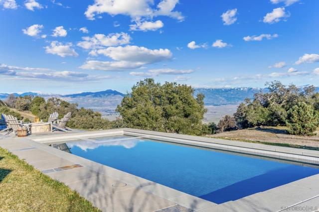 31071 Panorama Trail, Santa Ysabel CA: https://media.crmls.org/mediaz/a644a175-400e-4bb3-9916-a5d7007b3bc0.jpg