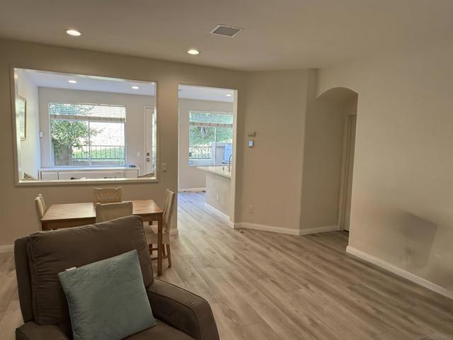 12530 Heatherton Ct, San Diego CA: https://media.crmls.org/mediaz/a6457001-a3e7-449c-a884-9ed140840a43.jpg