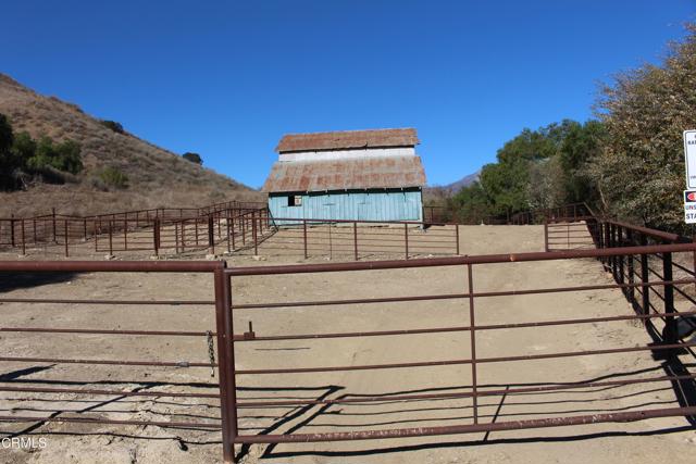 0 Dickenson Road, Santa Paula CA: https://media.crmls.org/mediaz/a645a142-18ab-4595-86dd-ba902246bc1c.jpg