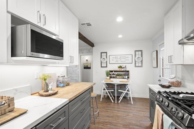 Detail Gallery Image 10 of 36 For 586 Del Mar Ave, Chula Vista,  CA 91910 - 2 Beds | 2 Baths