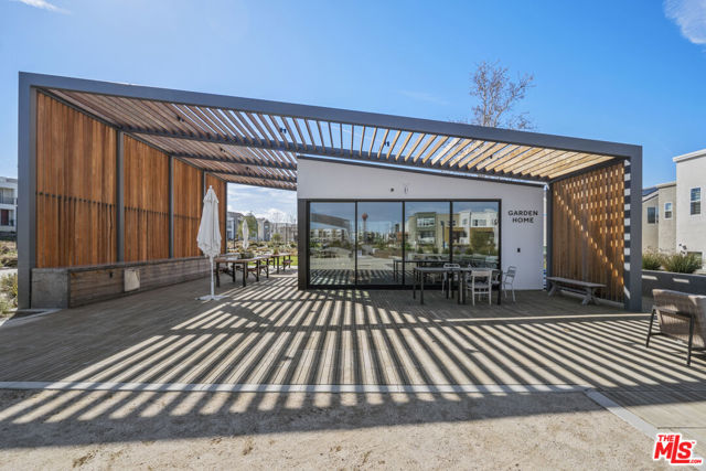 27717 Knoll View Place, Valencia CA: https://media.crmls.org/mediaz/a645f6d8-db55-4017-814c-0eda0a131e02.jpg
