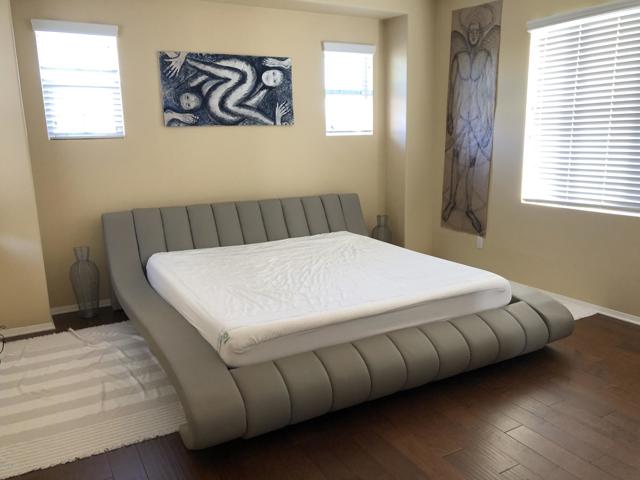 3162 Moss Landing Boulevard, Oxnard CA: https://media.crmls.org/mediaz/a6462b12-92ab-4aa0-af77-175748d35089.jpg