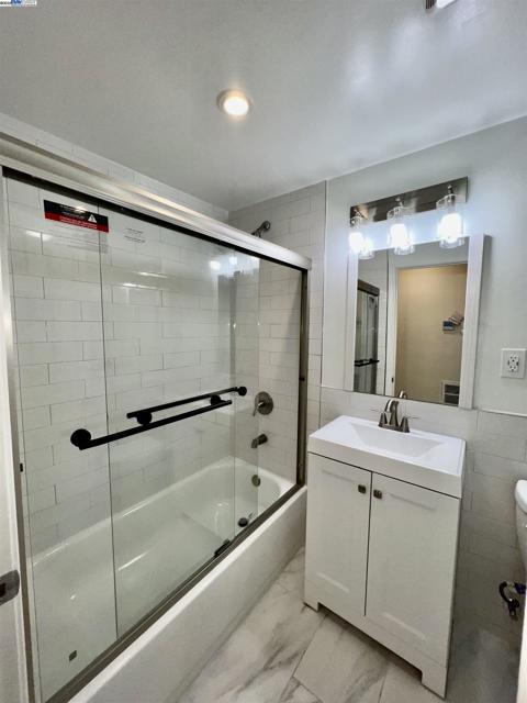 2847 Avon, Concord CA: https://media.crmls.org/mediaz/a6462cd7-43f1-44be-a2bf-25e62380d185.jpg