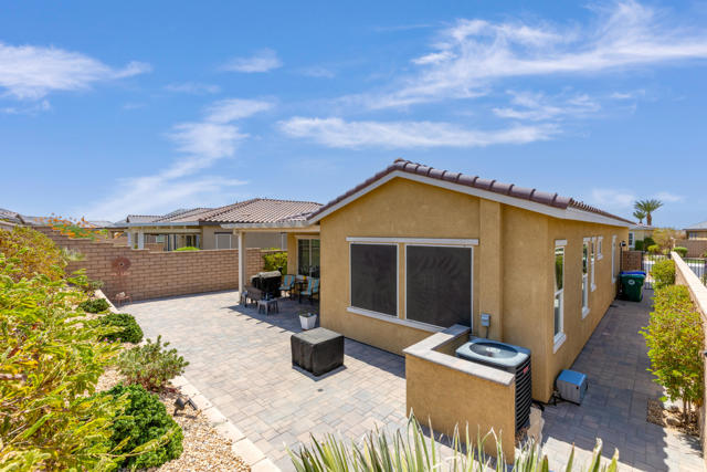 43606 Treviso Drive, Indio CA: https://media.crmls.org/mediaz/a646a8b5-414d-4cad-90fc-51189dcdf838.jpg