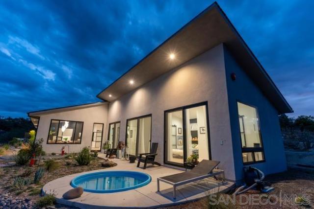 1615 Vista Del Lago, Fallbrook CA: https://media.crmls.org/mediaz/a648ffdb-1275-4e2a-b128-e4e834aa05e5.jpg