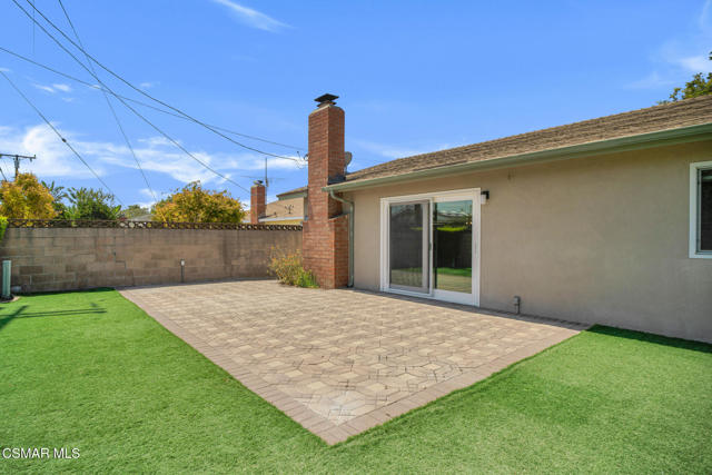 624 Montgomery Avenue, Ventura CA: https://media.crmls.org/mediaz/a64a97ef-cc1e-44f1-8b98-6bd77780d58e.jpg