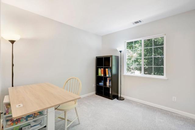 7445 Brigadoon Way, Dublin CA: https://media.crmls.org/mediaz/a64affd0-5644-48e5-bd75-7e1cb17aa00e.jpg