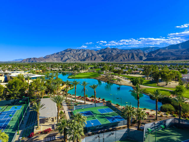 81290 Barrel Cactus Road, La Quinta CA: https://media.crmls.org/mediaz/a64b1325-ae00-4810-83c2-46de7e28be3c.jpg