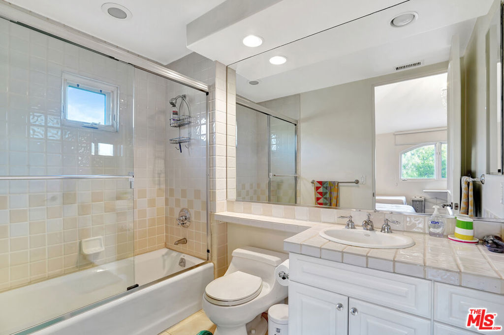 MLS #25630607 image #42
