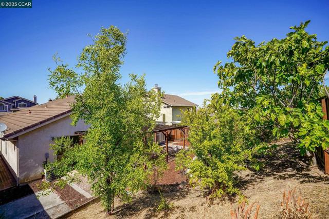 764 Steffa St, Bay Point CA: https://media.crmls.org/mediaz/a64cdd98-d4b5-4a16-b5b2-0db4b496a598.jpg