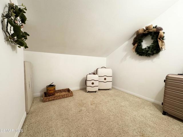 4950 Via Aurora, Newbury Park CA: https://media.crmls.org/mediaz/a64cf043-44a8-4630-9a8a-995b99b98429.jpg