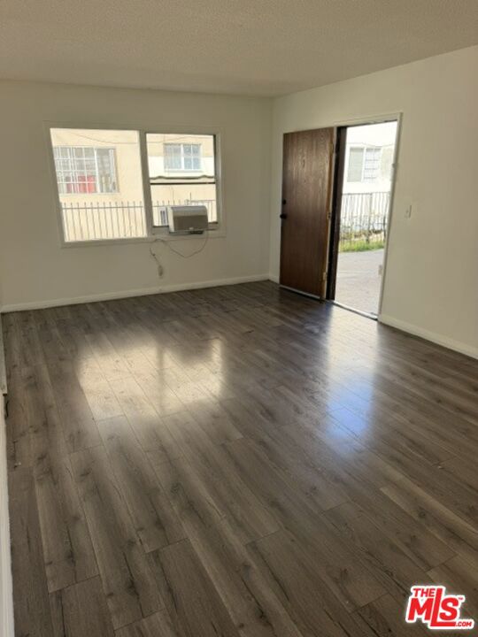 13125 Vanowen Street photo 18