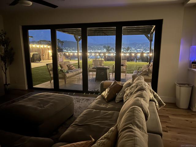 1615 Honey Hill Rd, El Cajon CA: https://media.crmls.org/mediaz/a64db942-9674-400a-8748-3688bae64bae.jpg