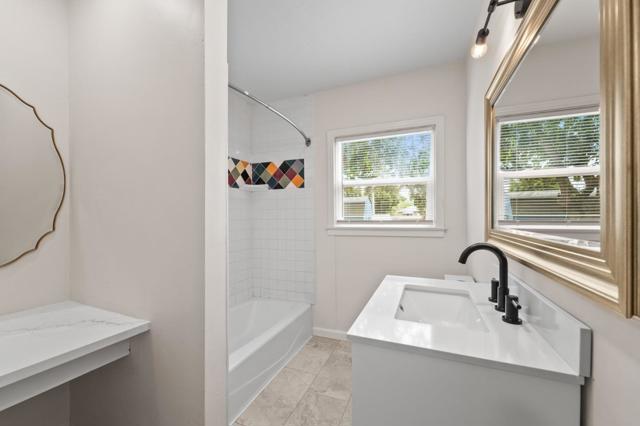 636 W 25th Street, Merced CA: https://media.crmls.org/mediaz/a64e3f95-757f-41e0-a8f7-77b1b061017a.jpg