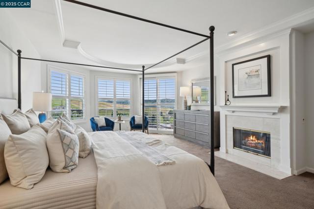 460 Silver Hollow Drive, Walnut Creek CA: https://media.crmls.org/mediaz/a64ecc0c-b777-4f3a-9b83-bb46ebbdccfd.jpg