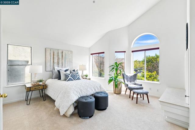 30300 Meridien Cir, Union City CA: https://media.crmls.org/mediaz/a64f5248-f380-4fd7-b23d-2132029f02c5.jpg