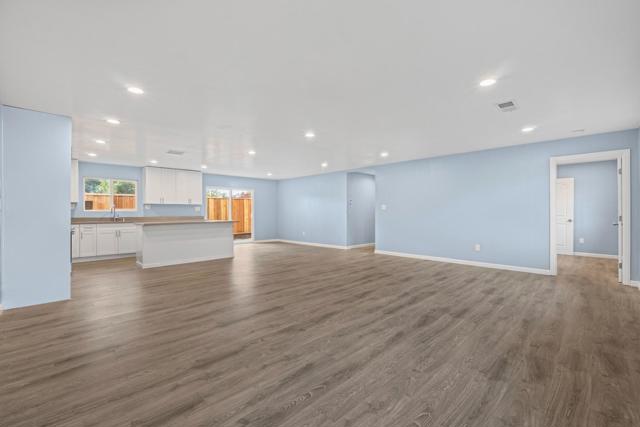 95 Farrell Avenue, Gilroy CA: https://media.crmls.org/mediaz/a6506985-3a1d-4e66-89c6-9743002c2a3c.jpg