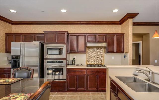 988 Alta, Palm Springs CA: https://media.crmls.org/mediaz/a6507e55-3015-4c33-874b-bdbd49c27e54.jpg