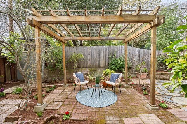 1050 Connecticut Drive, Redwood City CA: https://media.crmls.org/mediaz/a650a655-fb14-461e-a6e7-febcf3eb731e.jpg