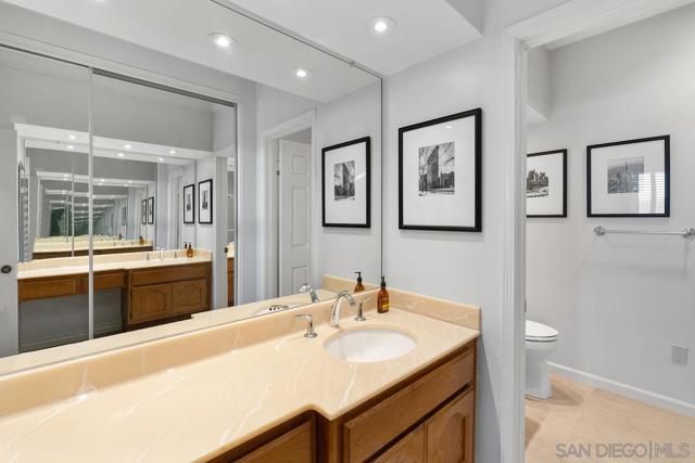 5865 FRIARS RD, San Diego CA: https://media.crmls.org/mediaz/a650ca94-d133-49fe-b5b8-cd34b49ccf56.jpg