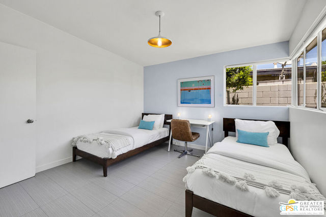 587 N Calle Marcus, Palm Springs CA: https://media.crmls.org/mediaz/a652766d-b389-4ecd-9fca-7b7e80fb2f34.jpg